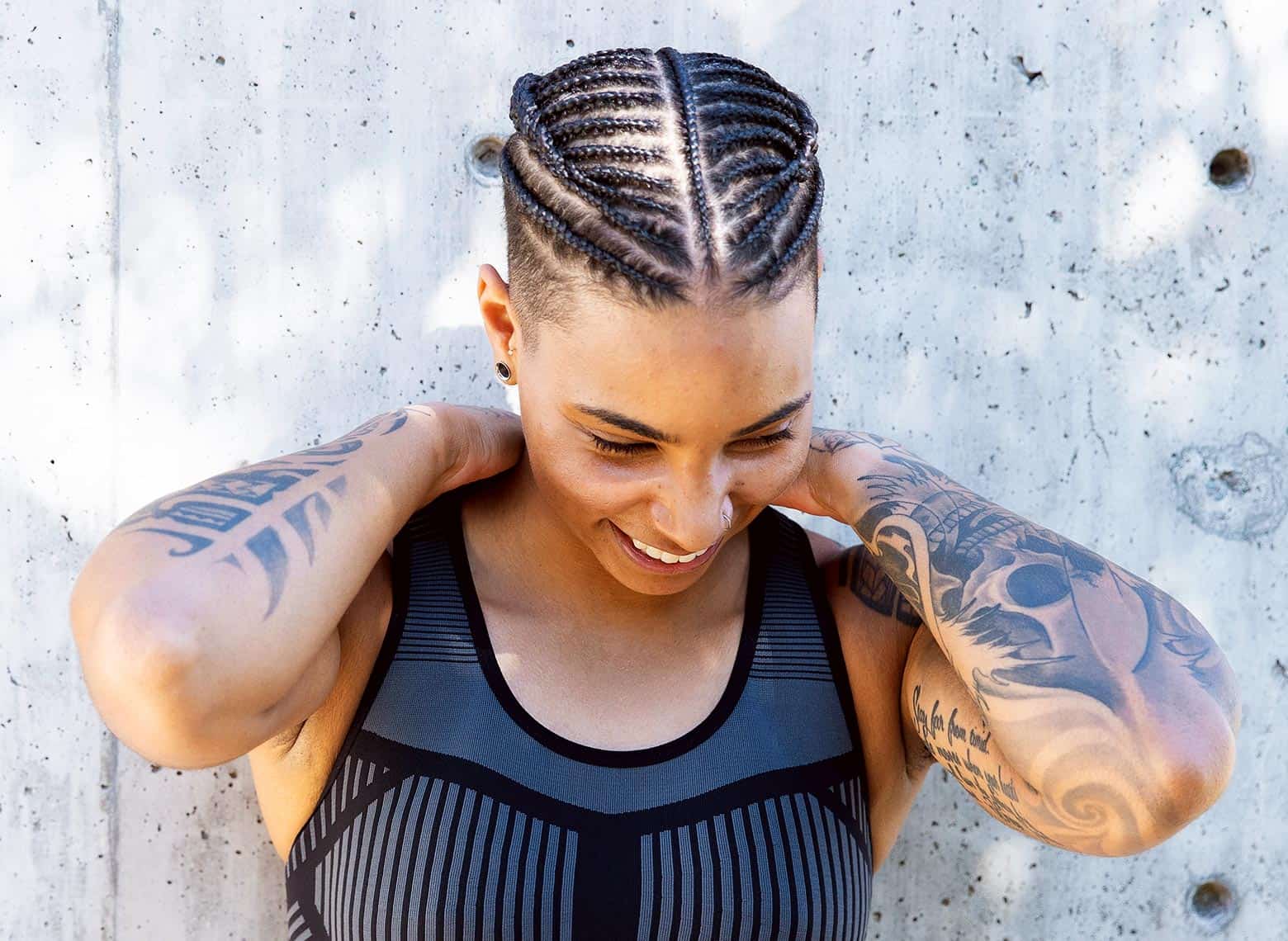 Trança nagô em cabelo curto cacheado valorizando os cachos naturais